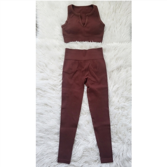 Women's Ribbed Workout Set - Picture 4 of 8